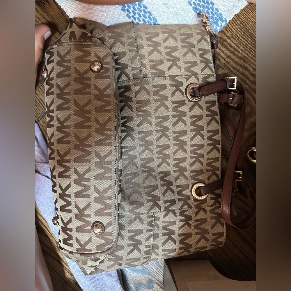 Micheal Kors WALLET AND PURSE